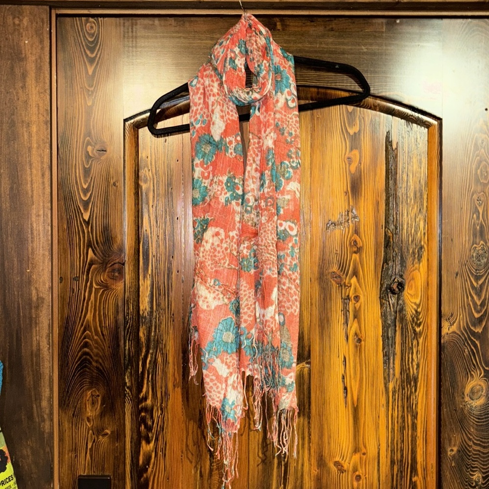 Buckle Floral Scarf